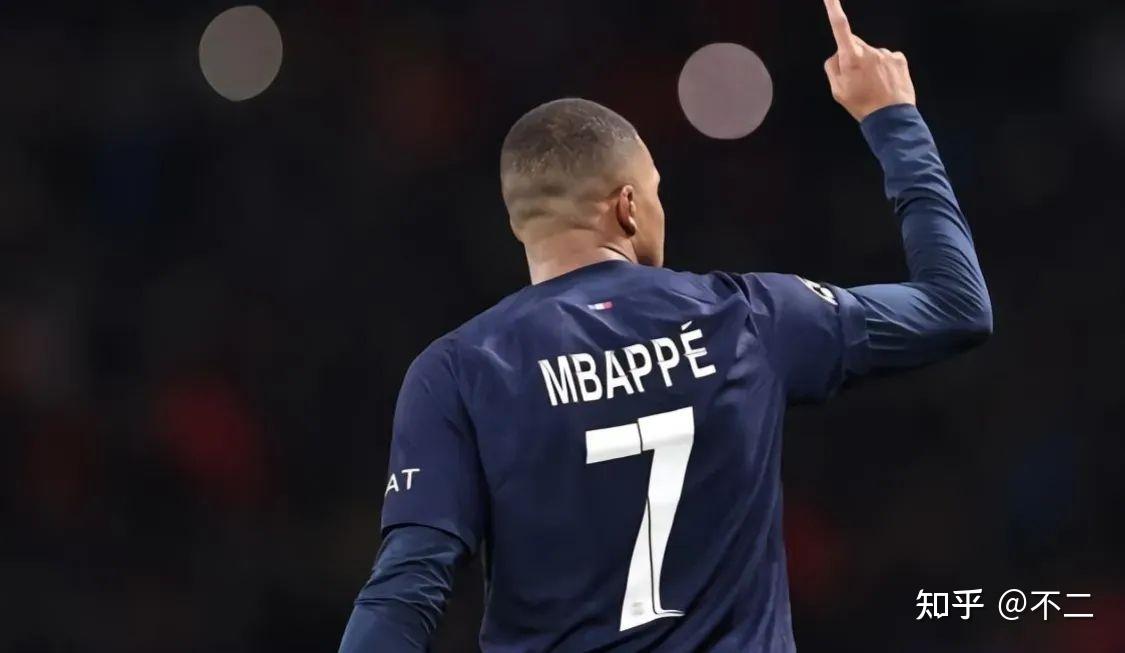 关于巴黎圣日耳曼大胜，雄霸小组榜首的信息