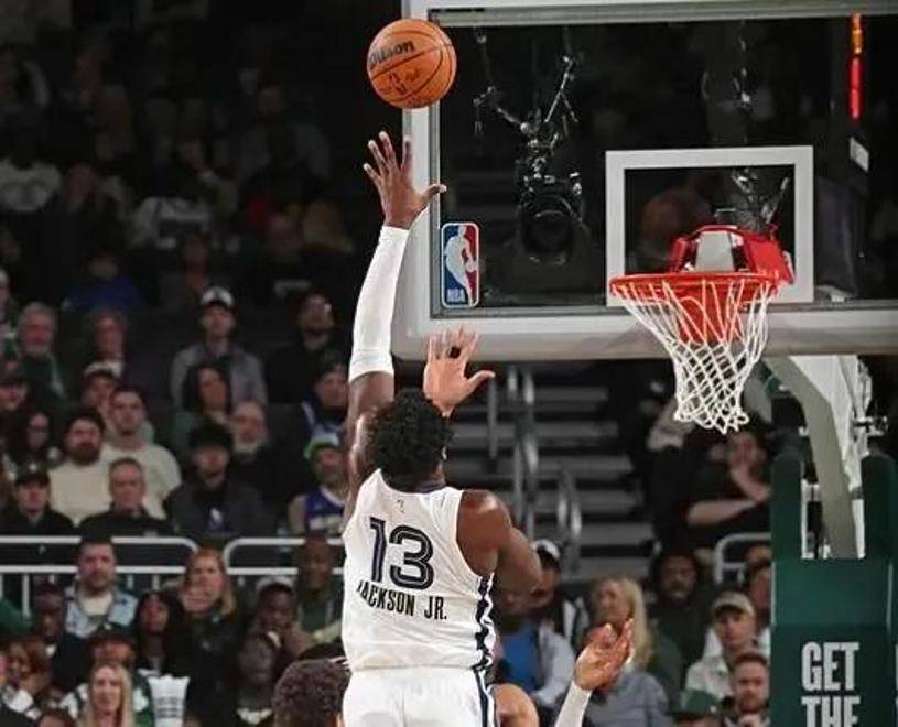 快船负灰熊近战失利,季后赛机会蒙上阴影的简单介绍 快船负灰熊近战失利,季后赛机会蒙上阴影的简单介绍