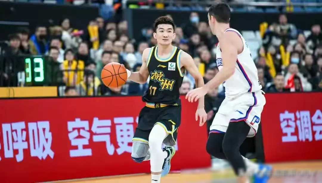 外援实力尽显,球队实力进一步提升 外援实力尽显,球队实力进一步提升