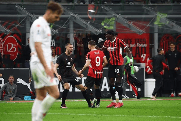 乌迪内斯球队士气高涨,备战激烈对决争夺分的简单介绍 乌迪内斯球队士气高涨,备战激烈对决争夺分的简单介绍