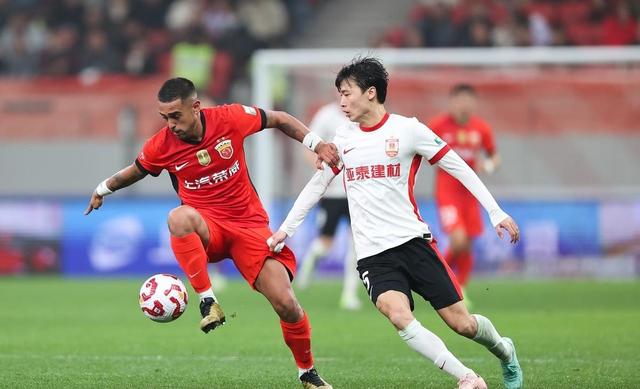 宁波海港实现两连胜,实力无悬念称霸赛场的简单介绍 宁波海港实现两连胜,实力无悬念称霸赛场的简单介绍