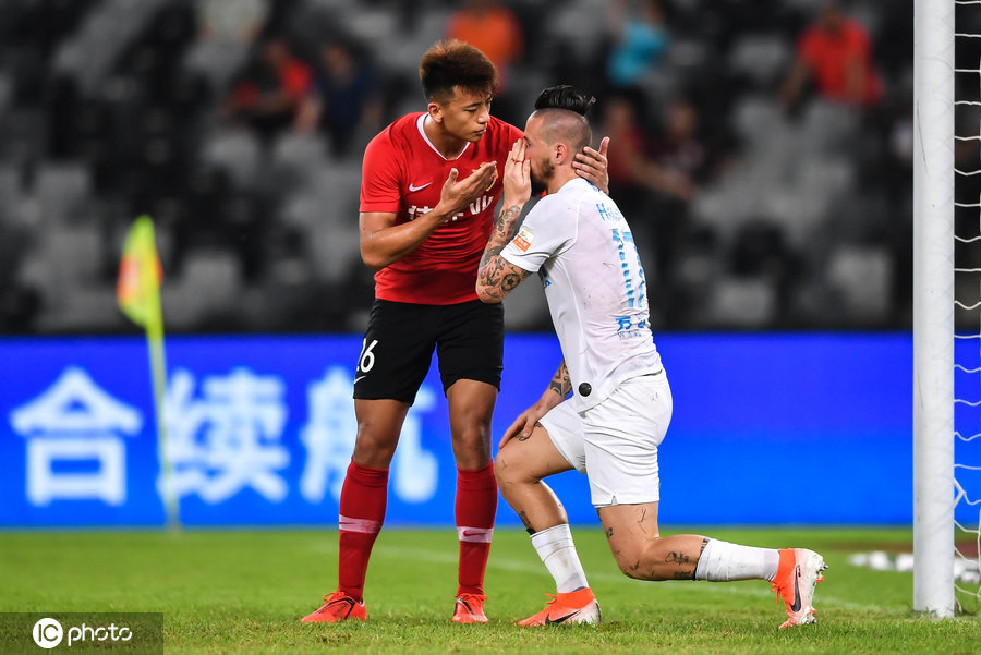 关于深圳佳兆业主场不敌大连一方,遭遇连败的信息 关于深圳佳兆业主场不敌大连一方,遭遇连败的信息