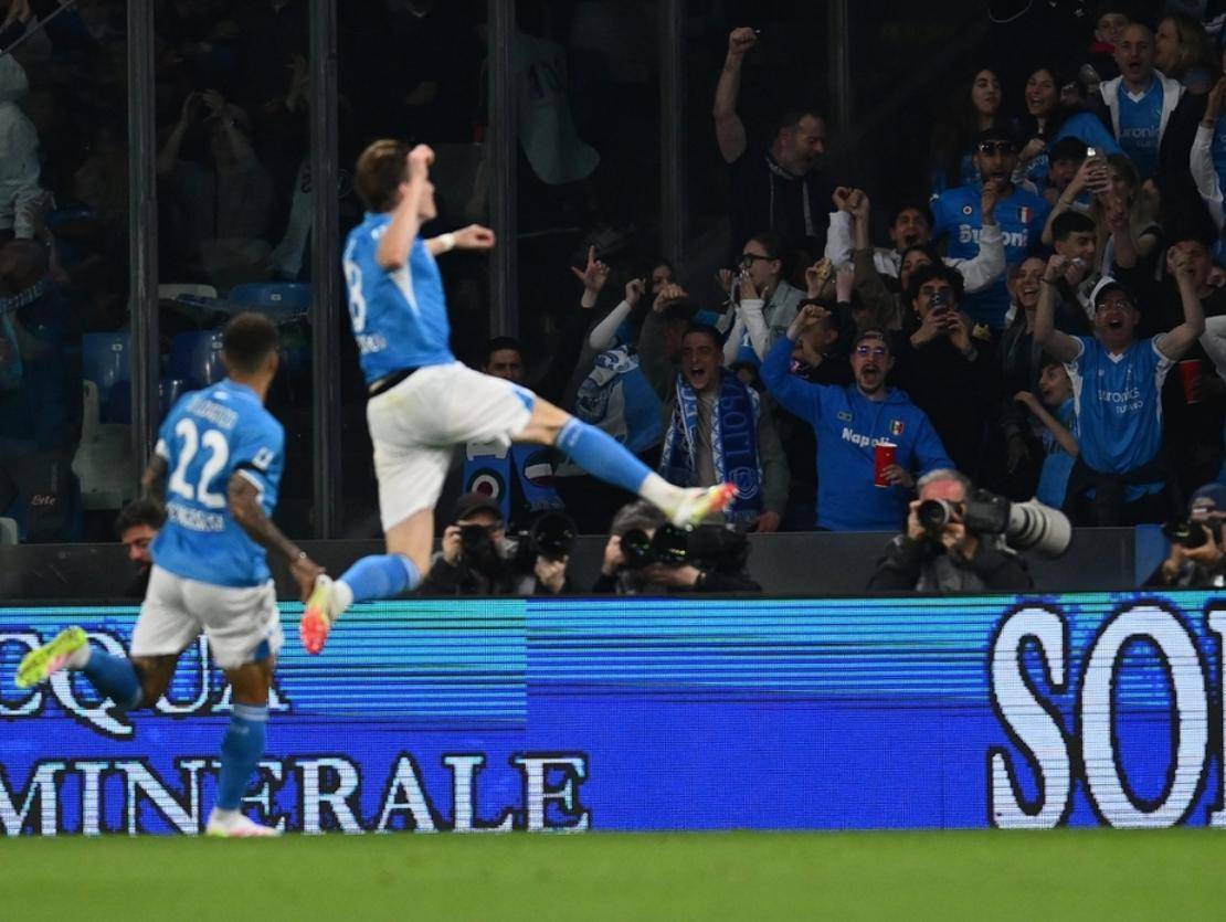 包含那不勒斯遭遇国米逆袭,惨遭绞杀的词条 包含那不勒斯遭遇国米逆袭,惨遭绞杀的词条