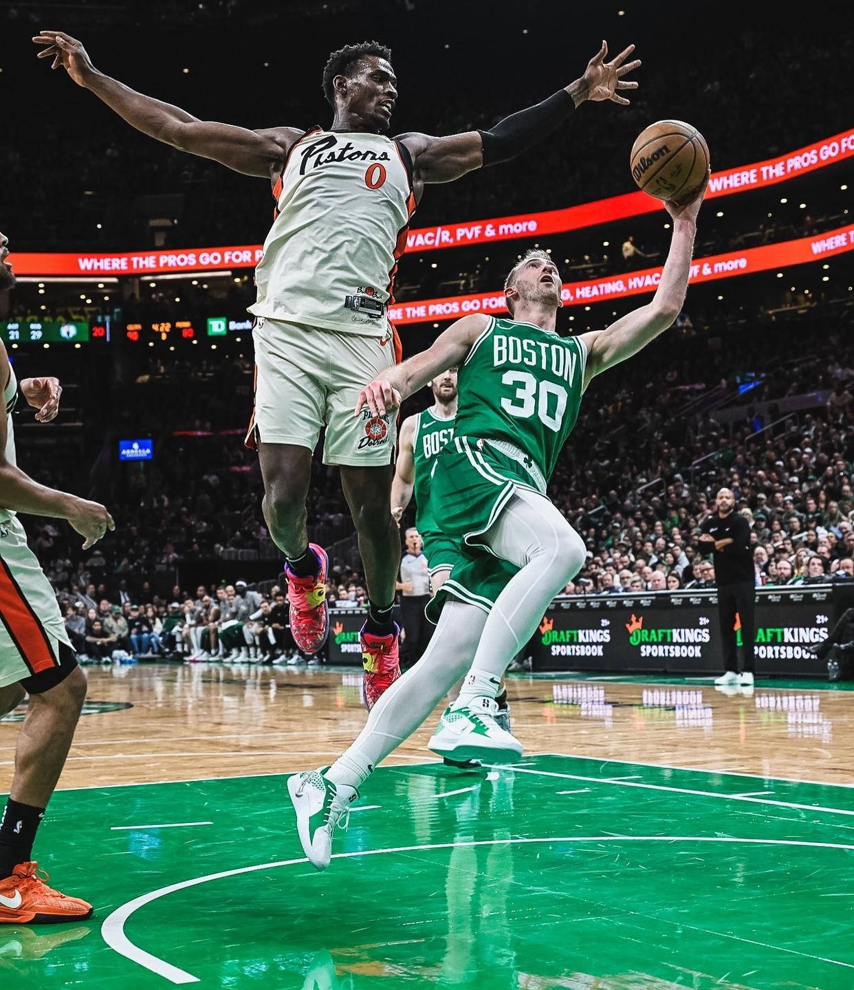 包含凯尔特人外线表现抢眼:球队整体战力得到提升的词条 包含凯尔特人外线表现抢眼:球队整体战力得到提升的词条