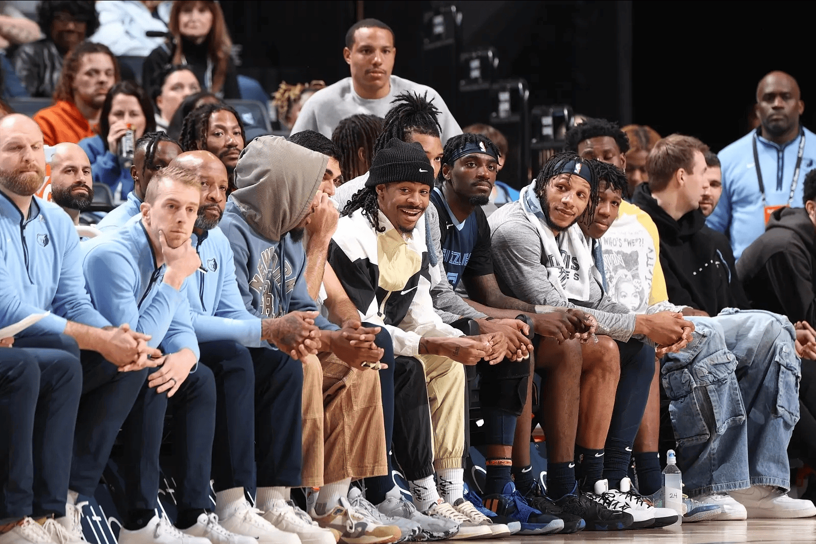 包含NBA球队换帅消息传出,球员态度莫测的词条 包含NBA球队换帅消息传出,球员态度莫测的词条