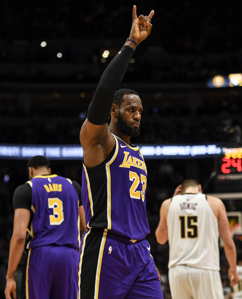 佩林卡主教练带领球队在比赛中大获全胜的简单介绍 佩林卡主教练带领球队在比赛中大获全胜的简单介绍