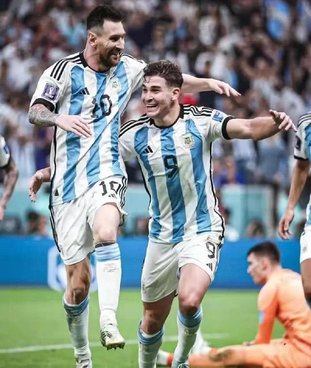 阿根廷篮球队选手展示球技赢得赞誉 阿根廷篮球队选手展示球技赢得赞誉