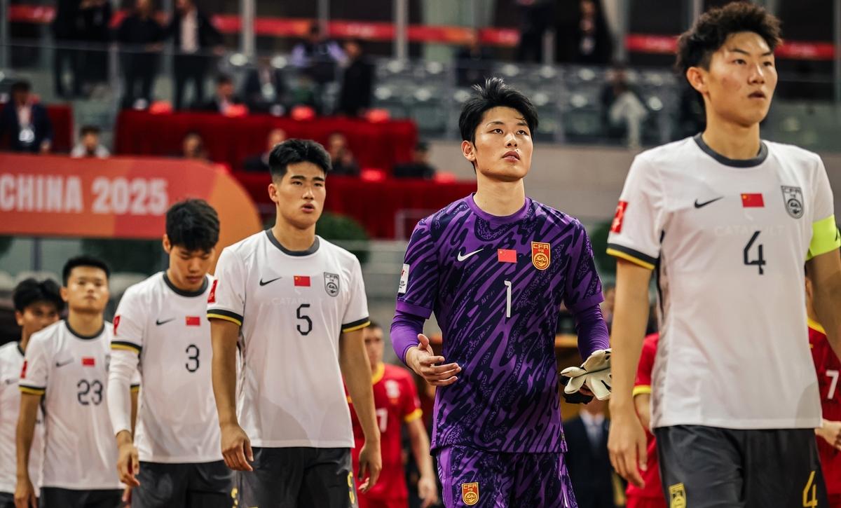 中国代表队遇挑战,惨遭淘汰赛 中国代表队遇挑战,惨遭淘汰赛