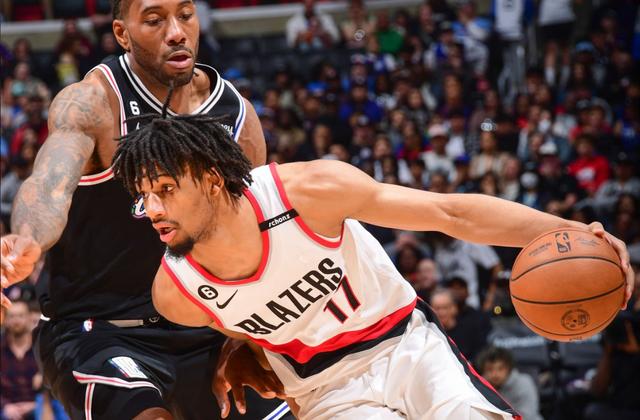 格拉纳达老将屡建奇功，成为球队支柱的简单介绍