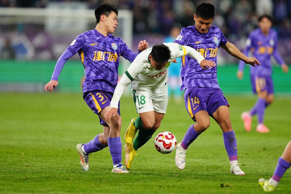 武汉卓尔大比分击败天津泰达，场面一度失控的简单介绍