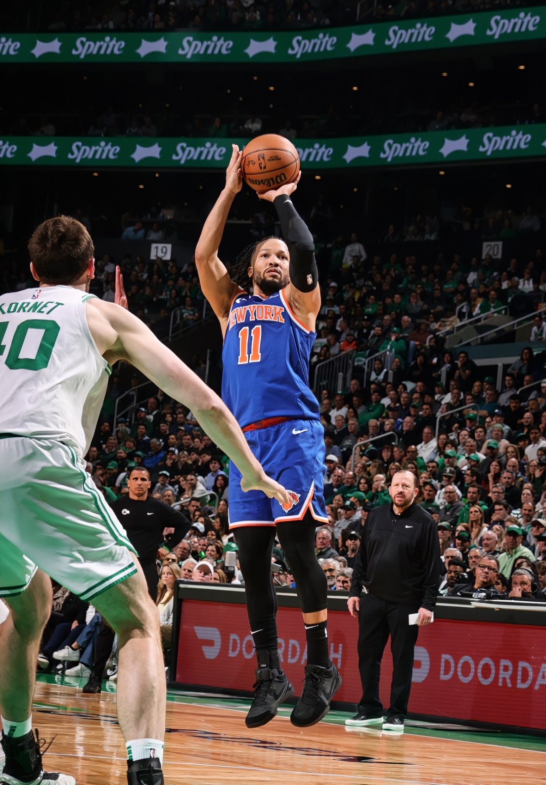 尼克斯客场擒篮网两连败 尼克斯客场擒篮网两连败