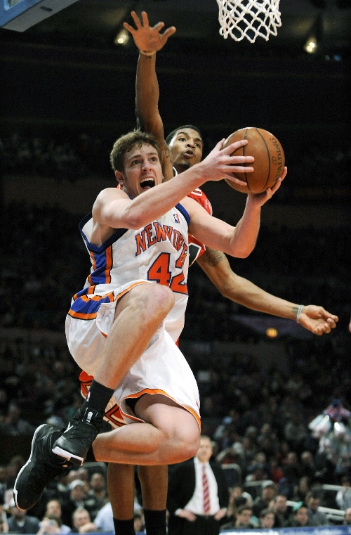 尼克斯再胜公牛，温斯洛梦幻表现