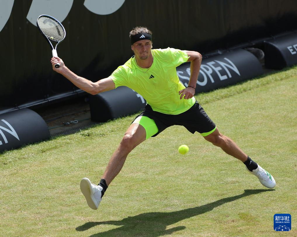 意大利网球队爆冷英国网球队,兹维列夫关键制胜的简单介绍 意大利网球队爆冷英国网球队,兹维列夫关键制胜的简单介绍