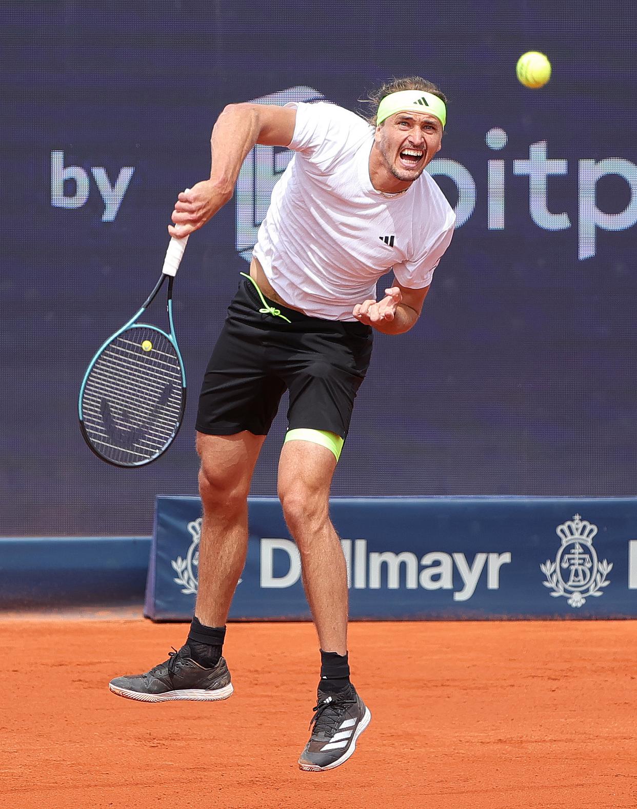 意大利网球队爆冷英国网球队,兹维列夫关键制胜的简单介绍 意大利网球队爆冷英国网球队,兹维列夫关键制胜的简单介绍