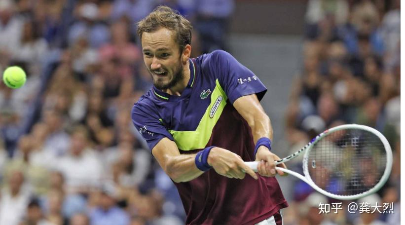 年终总决赛碾压澳网,梅德韦杰夫点燃赛场 年终总决赛碾压澳网,梅德韦杰夫点燃赛场