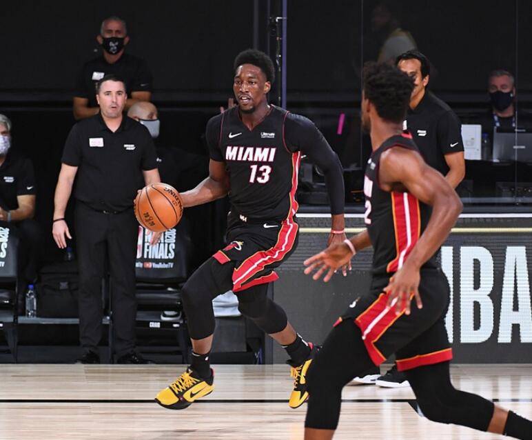 国王险胜吉林队,浓眉哥惊艳四座 国王险胜吉林队,浓眉哥惊艳四座