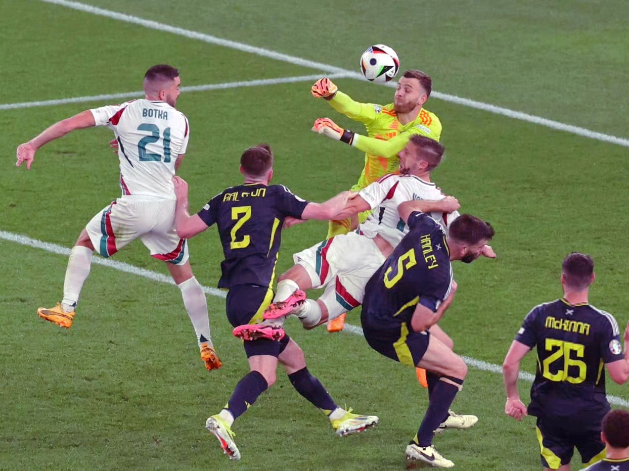 奥地利队鏖战乌克兰晋级欧洲半决