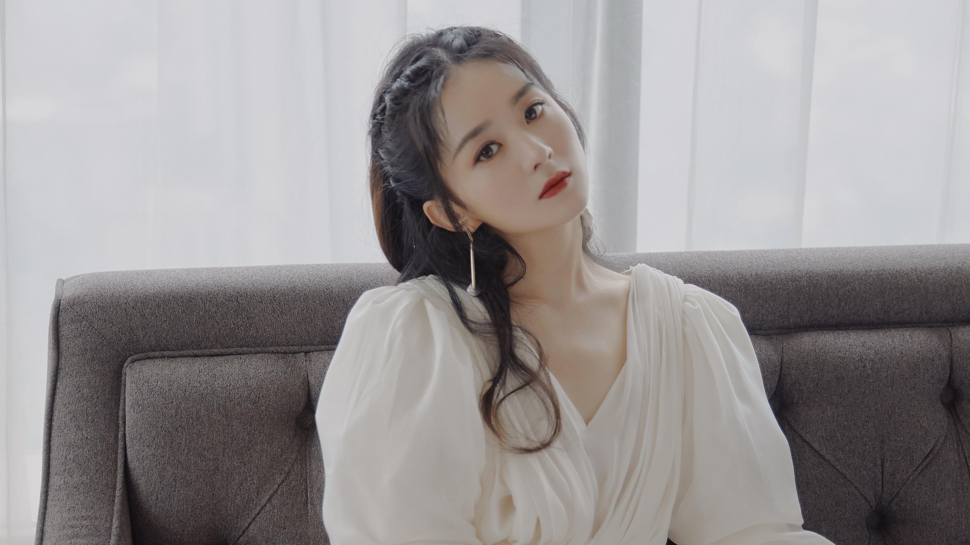 足球双城记，AC米兰欧战击溃芬兰劲旅，维尼修斯国家德比一战封神